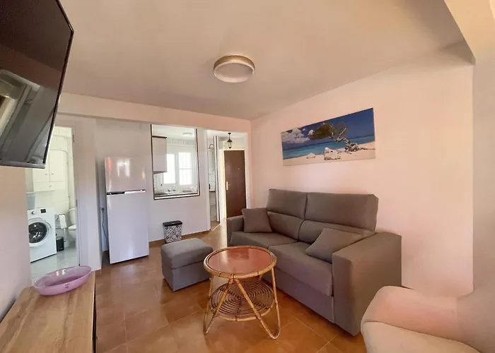 Gerona Center アパート